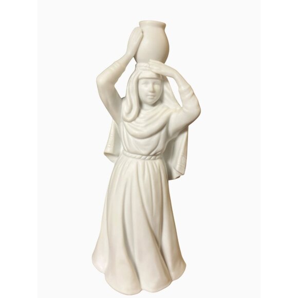 Avon Nativity Collectibles Woman With Water Jar Porcelain Figurine - Picture 4 of 13